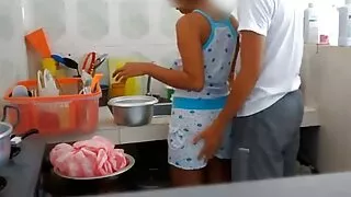 육안 배관공 섹스 닭이 걸리는 깊은 목에는 침대