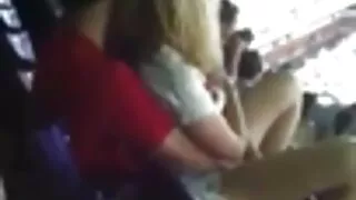 진짜 남성이 타락과 함께 뜨거운 누드 비치 섹스 할머니