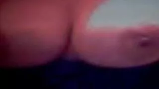 늙은 여자를 보내 삼 음경의 누드 비치 섹스 엉덩이에는 침대